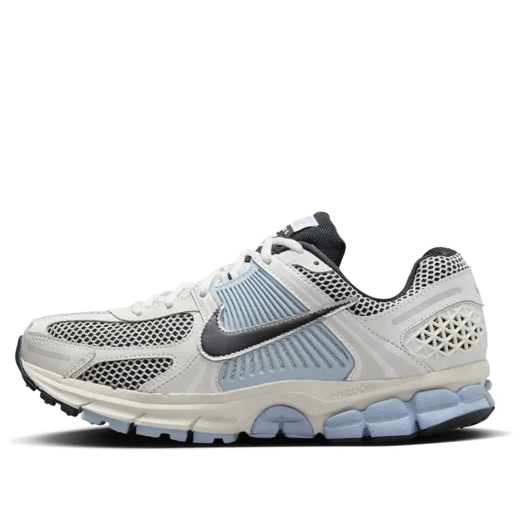 NIKE VOMERO 5 - PLATINUM TINT/BLACK-LT ARMORY BLUE
