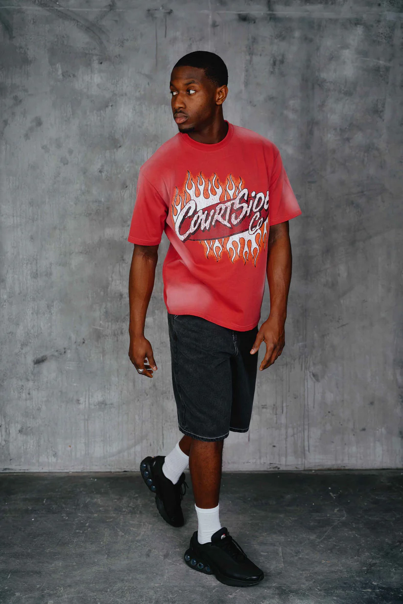 COURTSIDE MACKEY RELAXED TEE - RED WASH