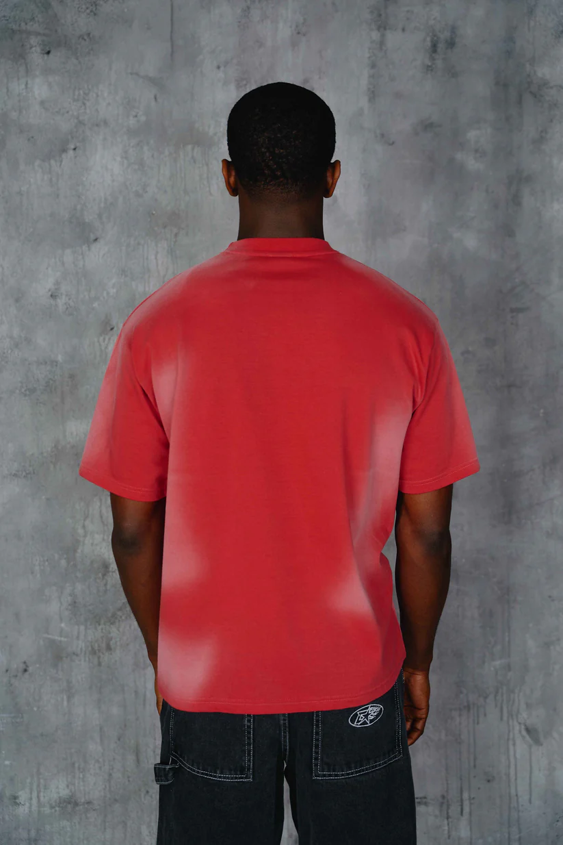 COURTSIDE MACKEY RELAXED TEE - RED WASH